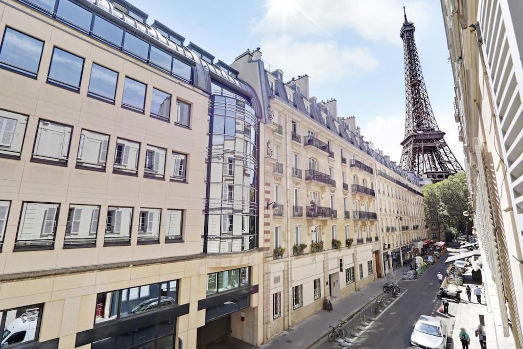 Апартаменты Sejour Au Pied De La Tour Eiffel Париж Экстерьер фото
